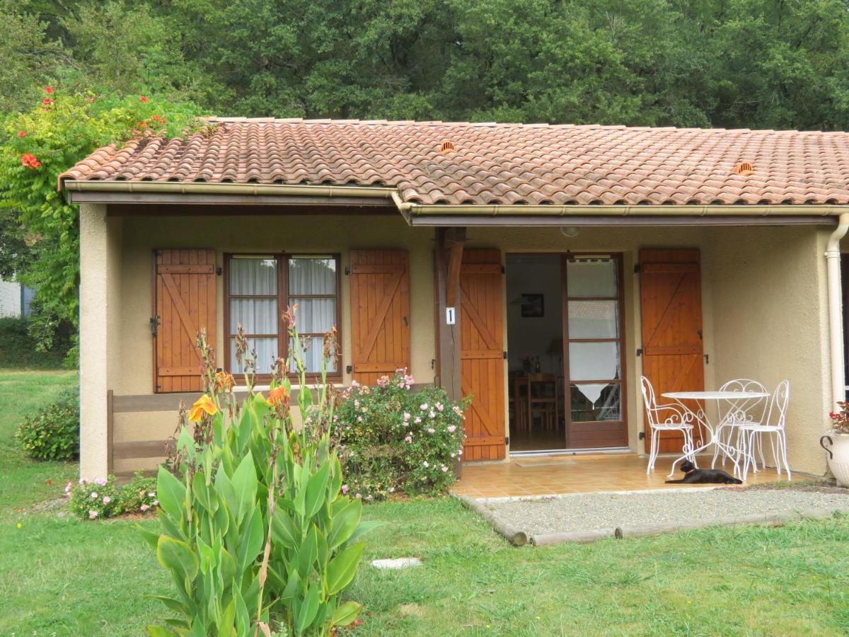 Bungalows Les Thuyas Eugenie-les-Bains Exterior foto